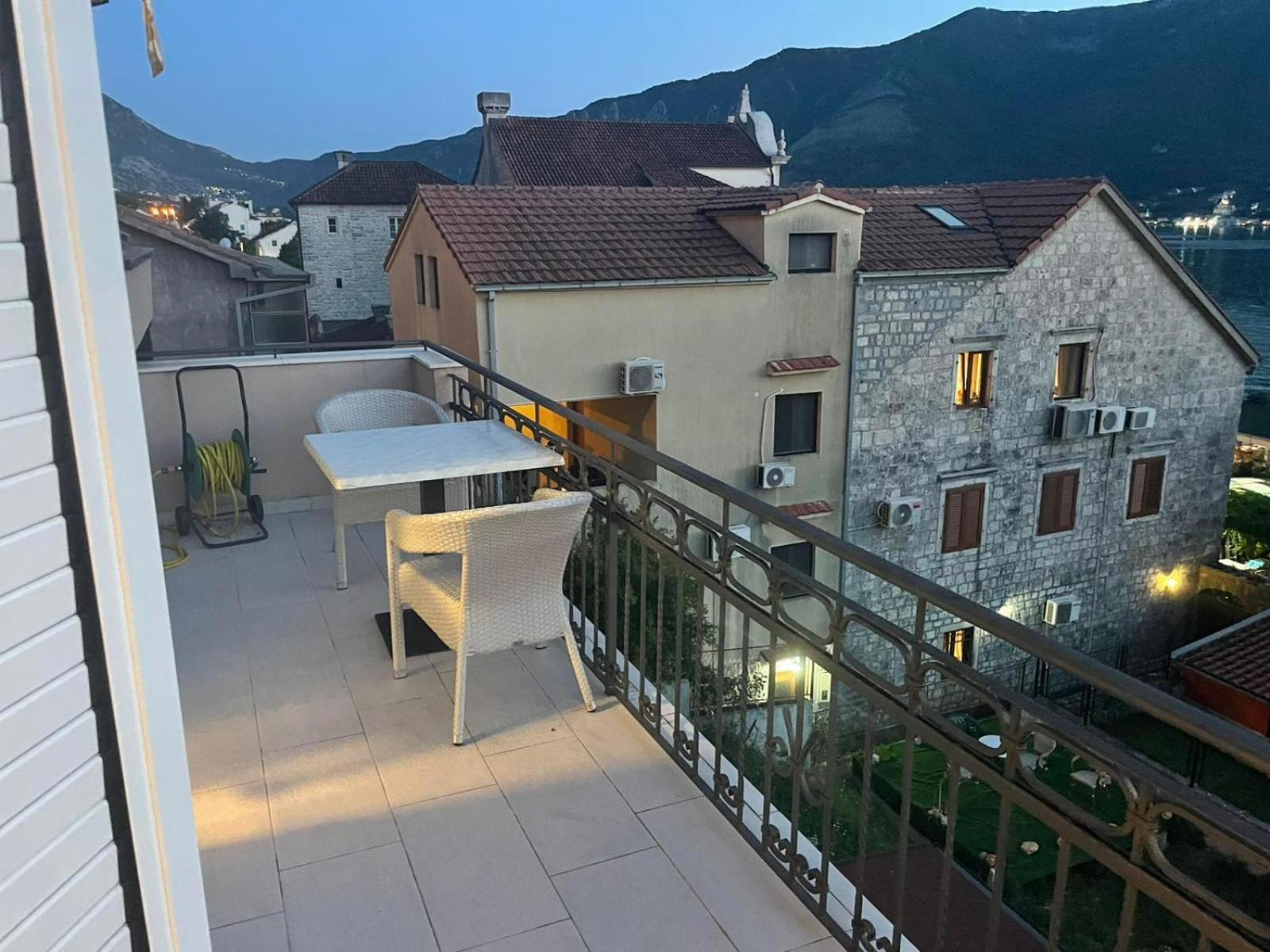 Apartmani Bobo Kotor Zewnętrze zdjęcie